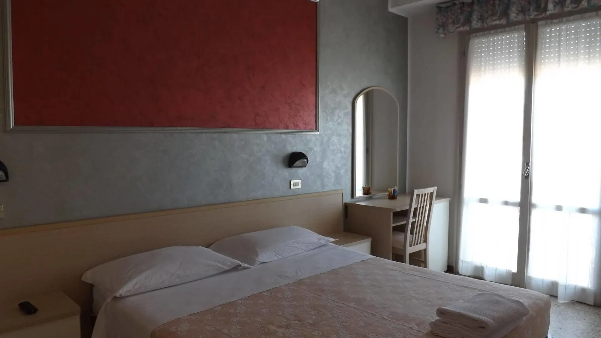 ***  Hotel Desiree تْشيزيناتيكو إيطاليا