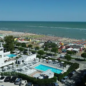 Promenade Universale Отель