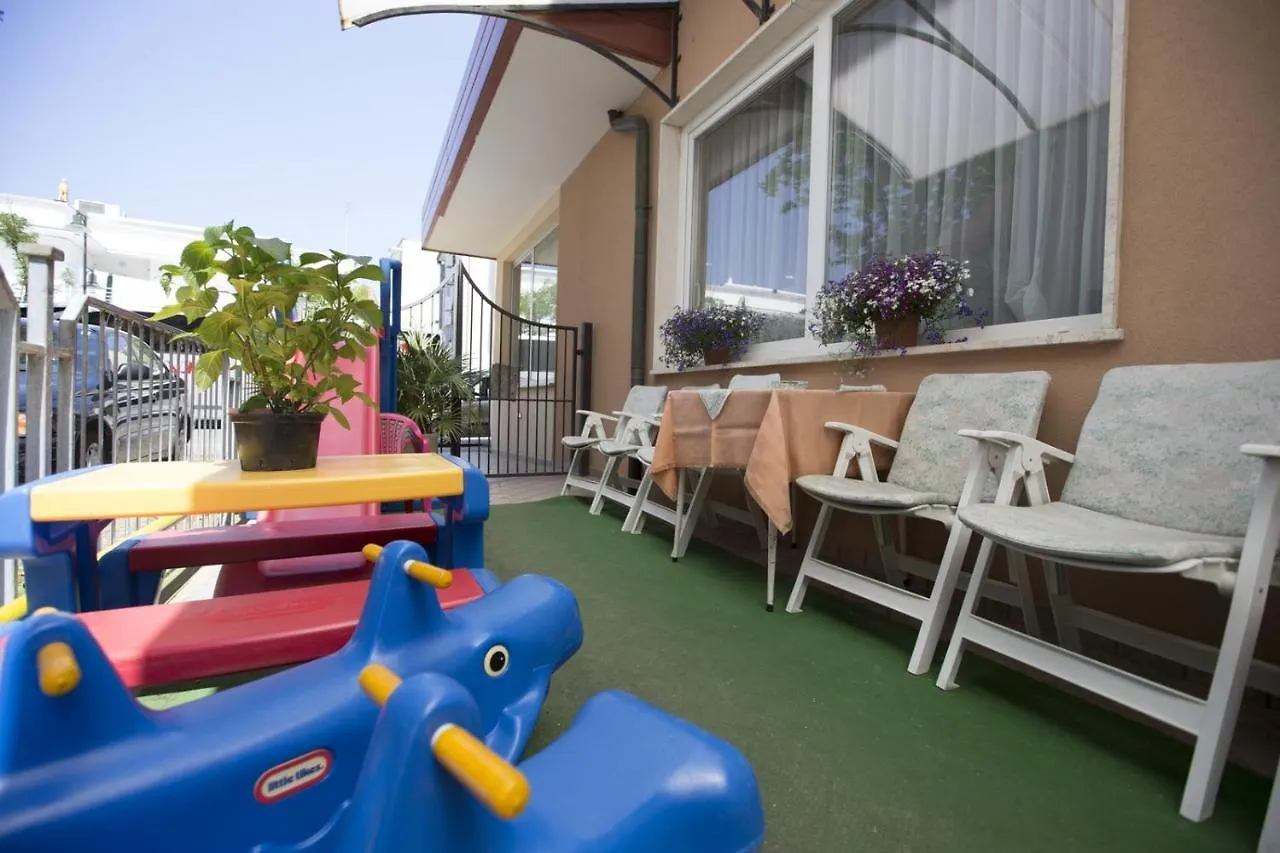 Hotel Desiree