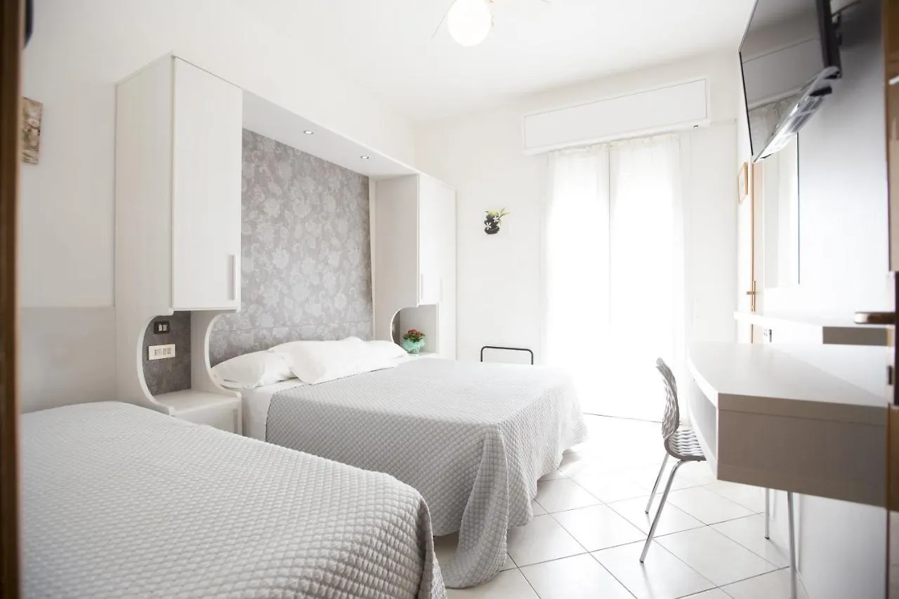 Hotel Desiree
