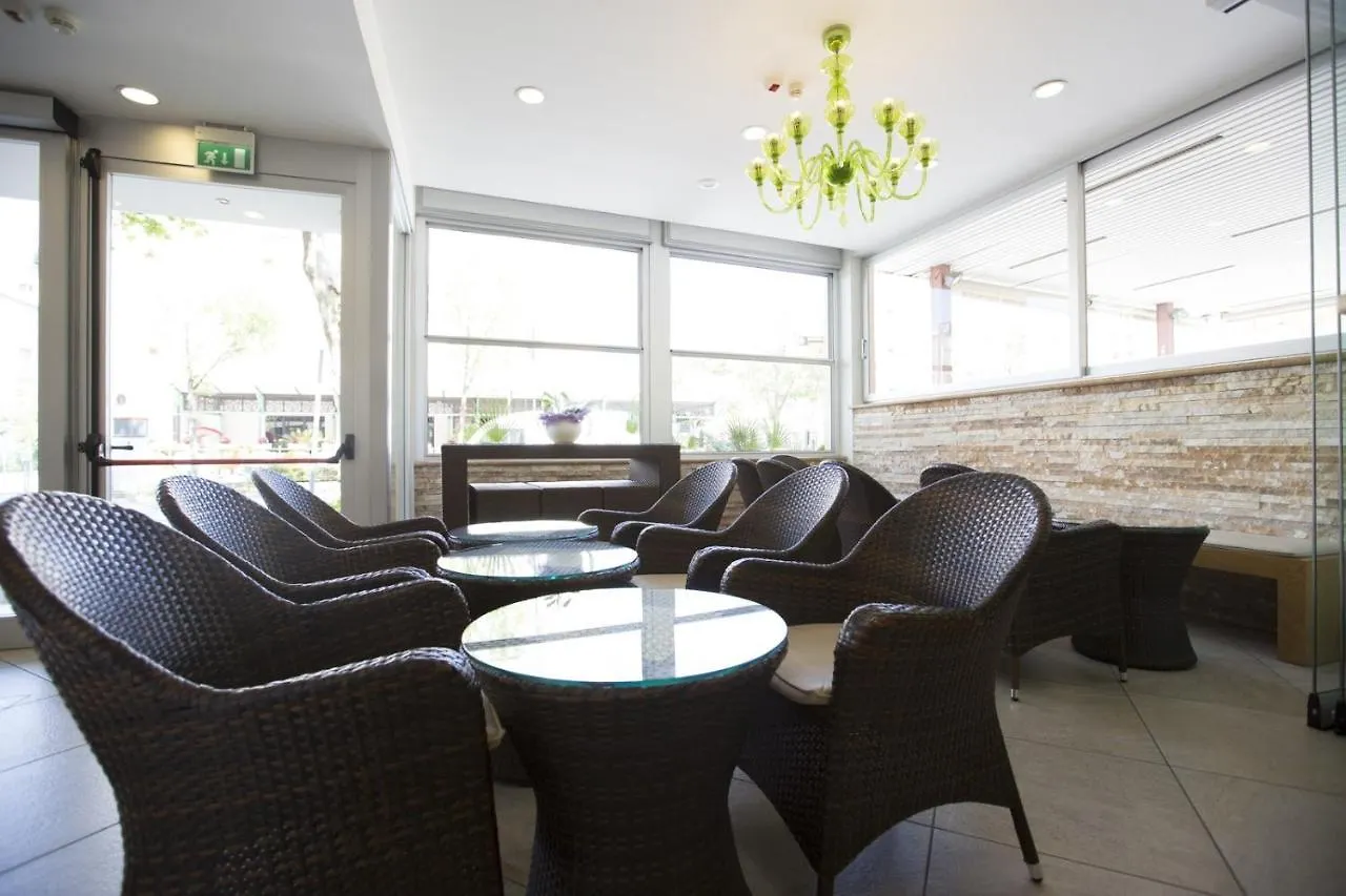 Hotel Desiree