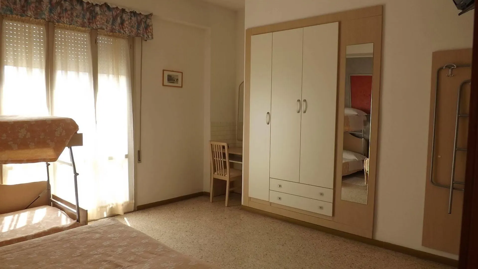 Hotel Desiree