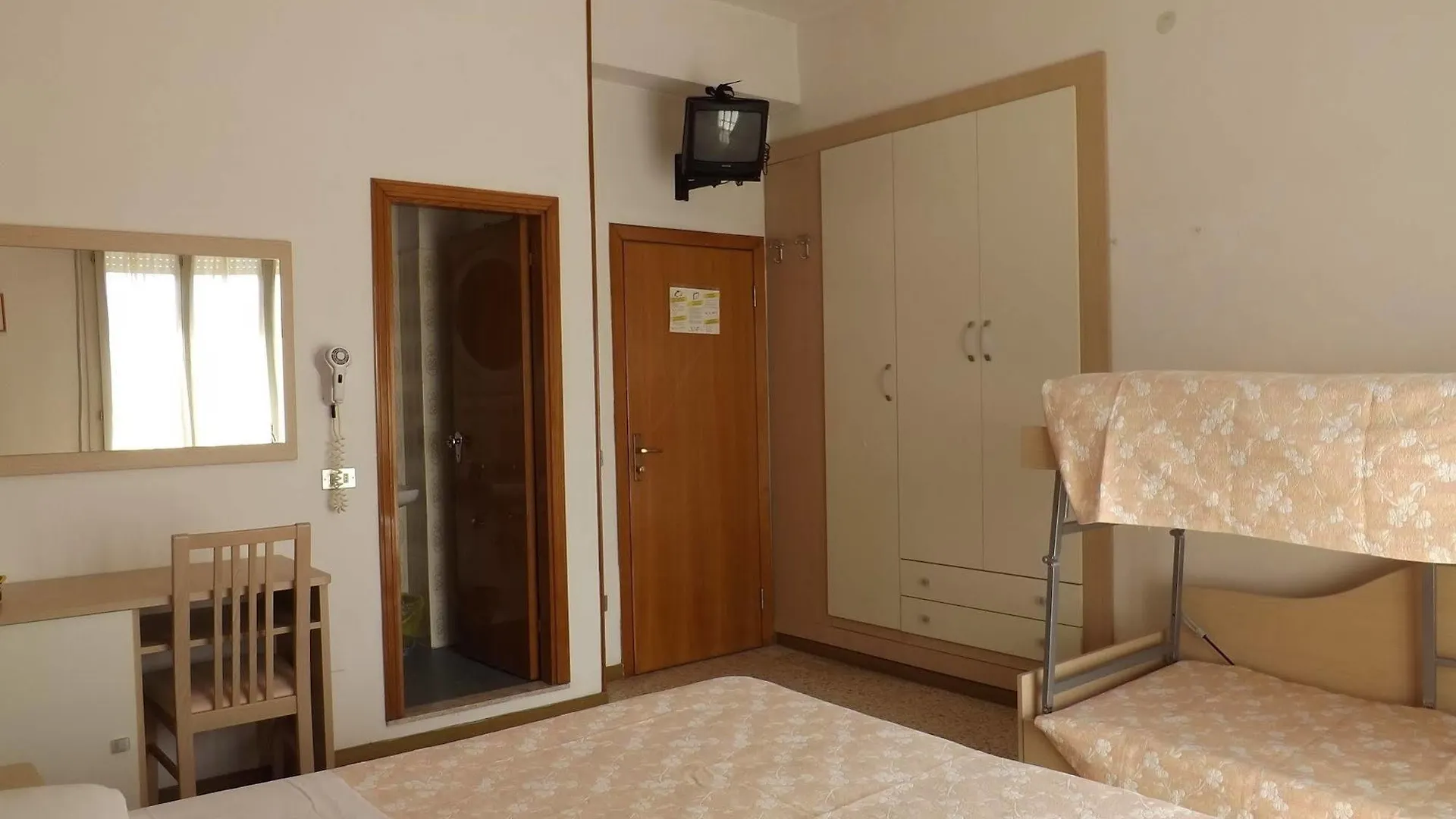Hotel Desiree