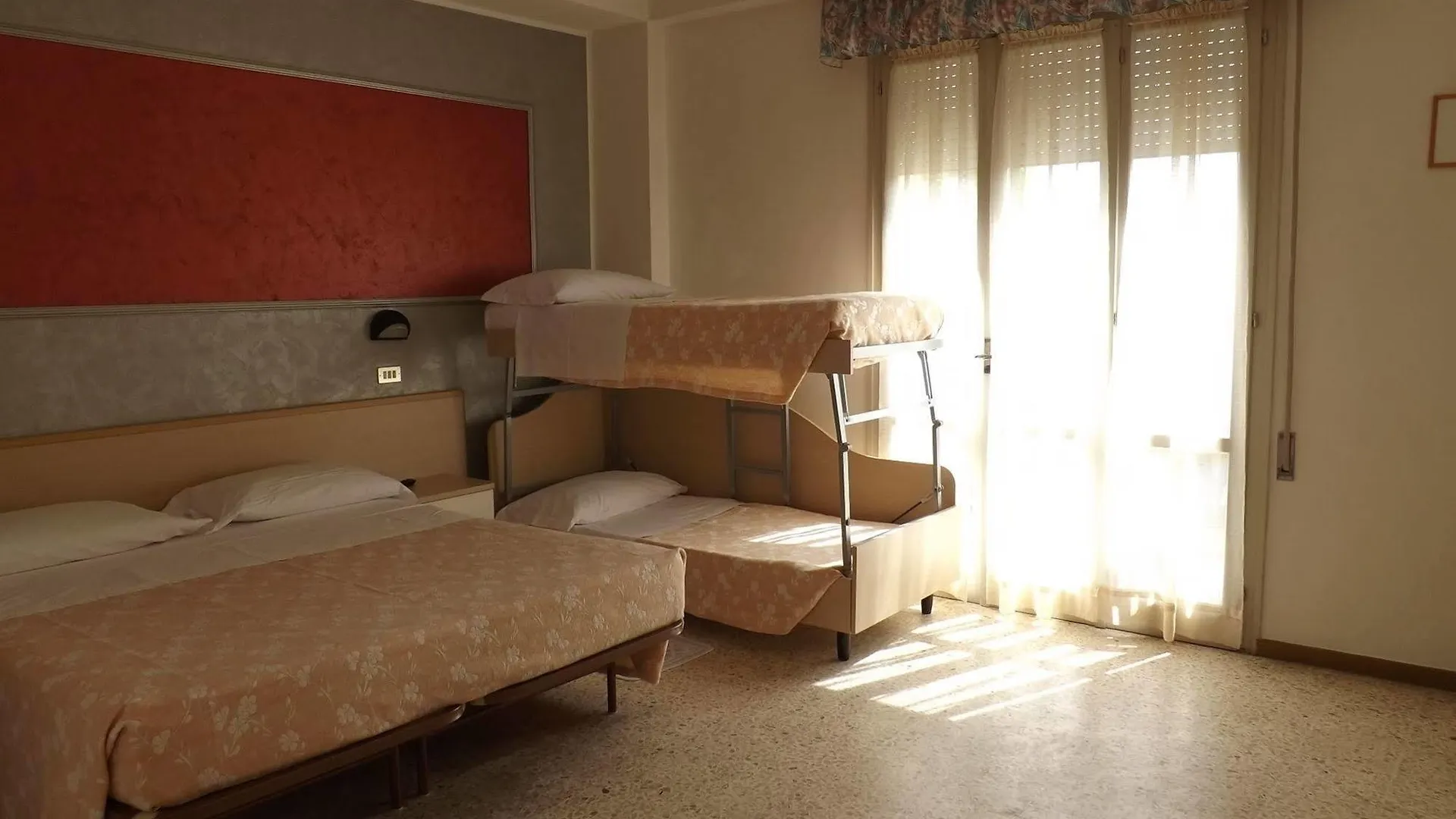 Hotel Desiree 3*, Cesenatico